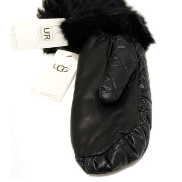 UGG Black Quilted Shearling-Trim Touchscreen Mittens NWT - Picture 7 of 15